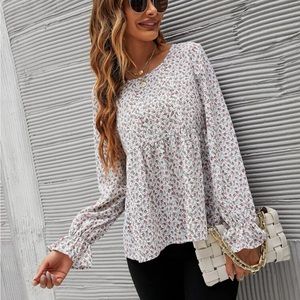 Floral Scoop Neck Peplum Blouse